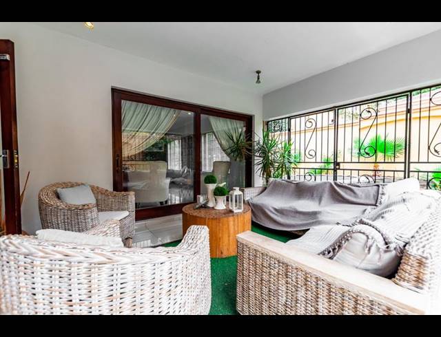 4 BEDROOM HOUSE FOR SALE IN FOURWAYS